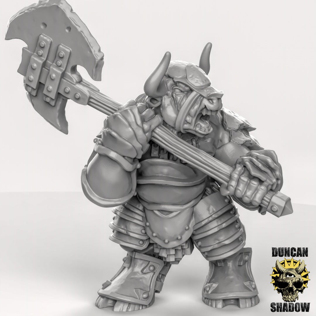 Heavy Armoured Minotaur Miniature | C - Tabletop RPG & D&D miniature. Perfect for wargaming & collectors