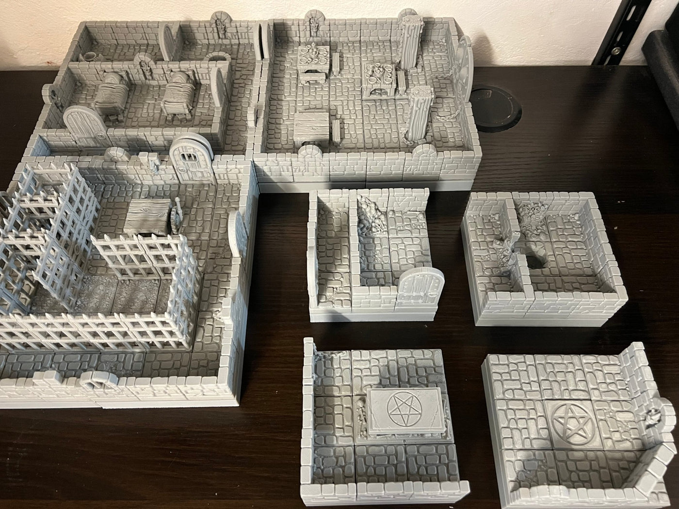 Dungeon Blocks Medium Dungeon Pack (4 Room Cultists, Prison, Barracks, Grand Hall) | Set of 157 - Tabletop RPG & D&D miniature. Perfect for wargaming & collectors