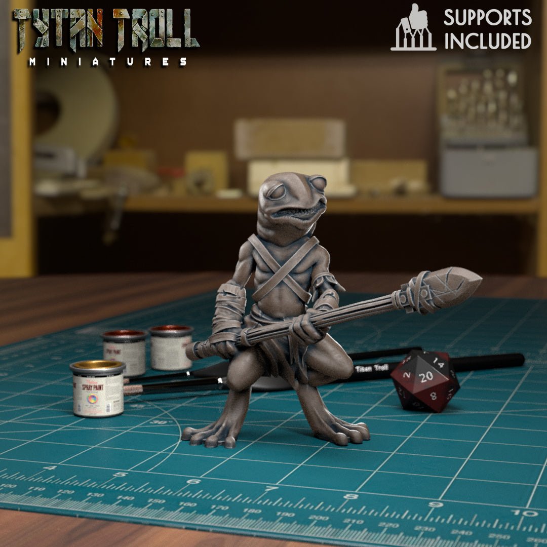 Frog Folk Fighter Miniature | B - Tabletop RPG & D&D miniature. Perfect for wargaming & collectors