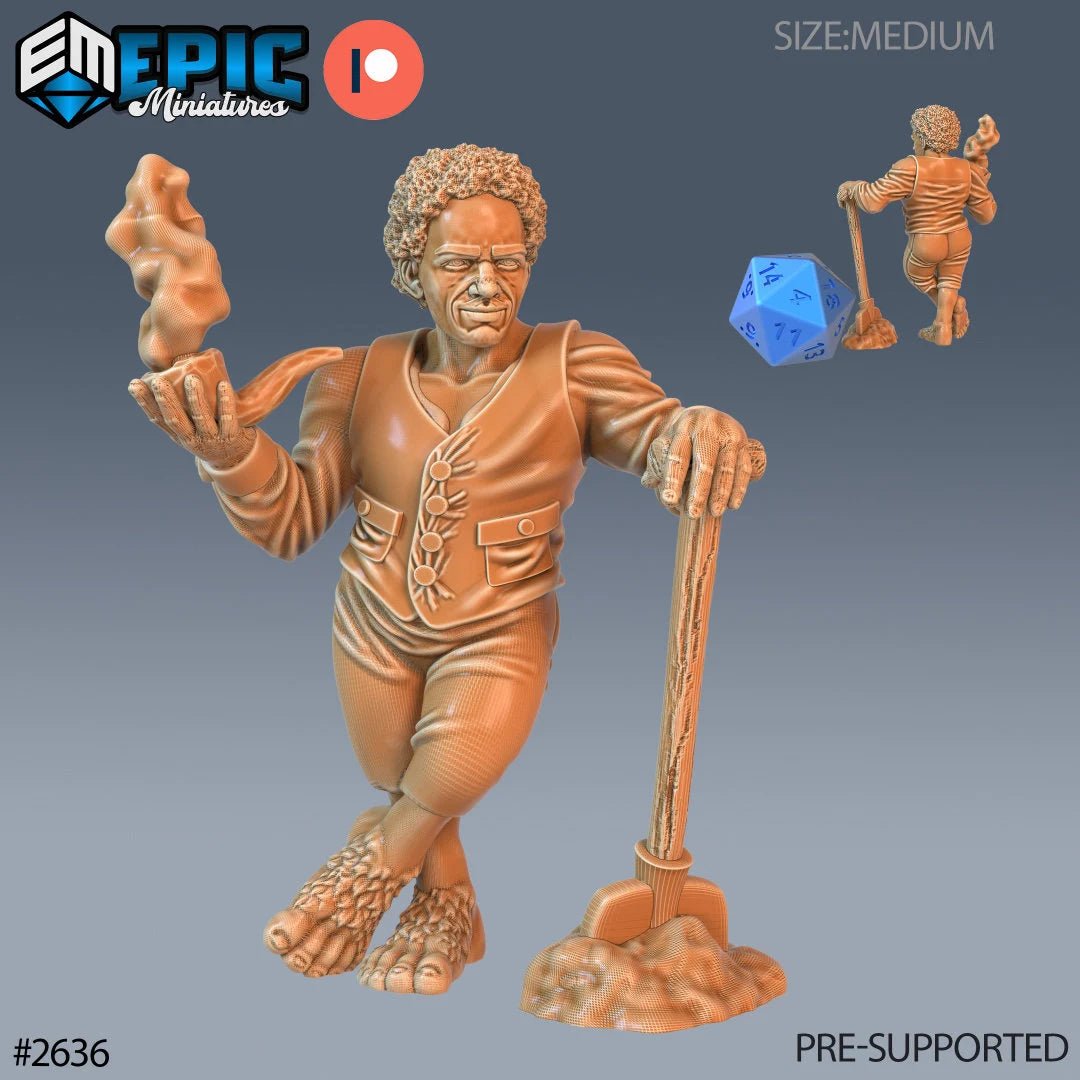 Gnome Farmer Miniature | C - Tabletop RPG & D&D miniature. Perfect for wargaming & collectors