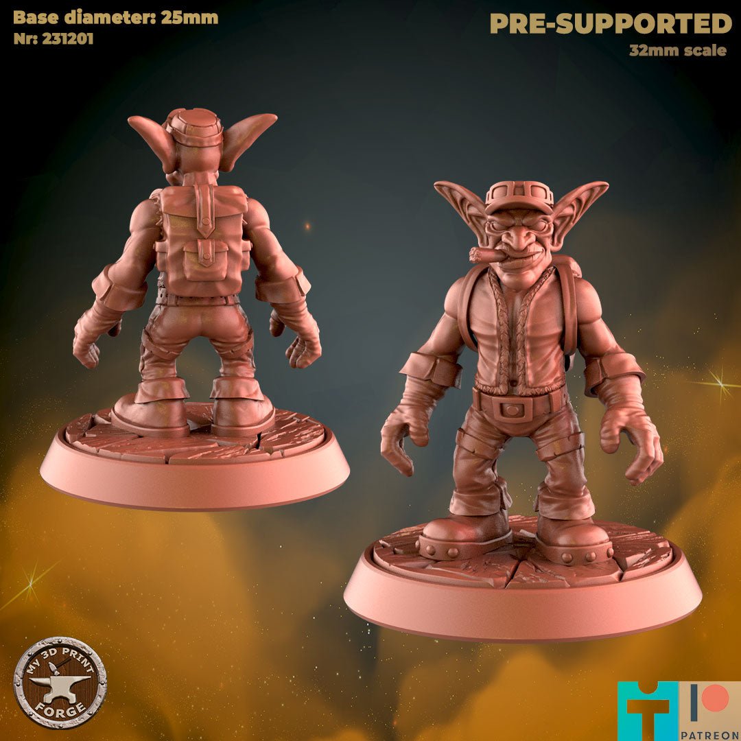 Goblin Mechanic Miniature | A - Tabletop RPG & D&D miniature. Perfect for wargaming & collectors