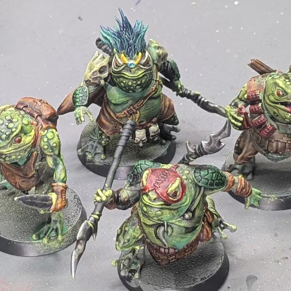 Toad Frog Miniature | Set of 8 - Tabletop RPG & D&D miniature. Perfect for wargaming & collectors