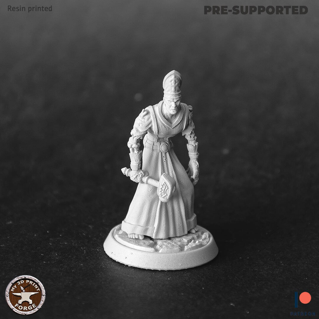 Undead Warlock / Priest Miniature | Ideal For Wargaming & Rpgs - Tabletop RPG & D&D miniature. Perfect for wargaming & collec