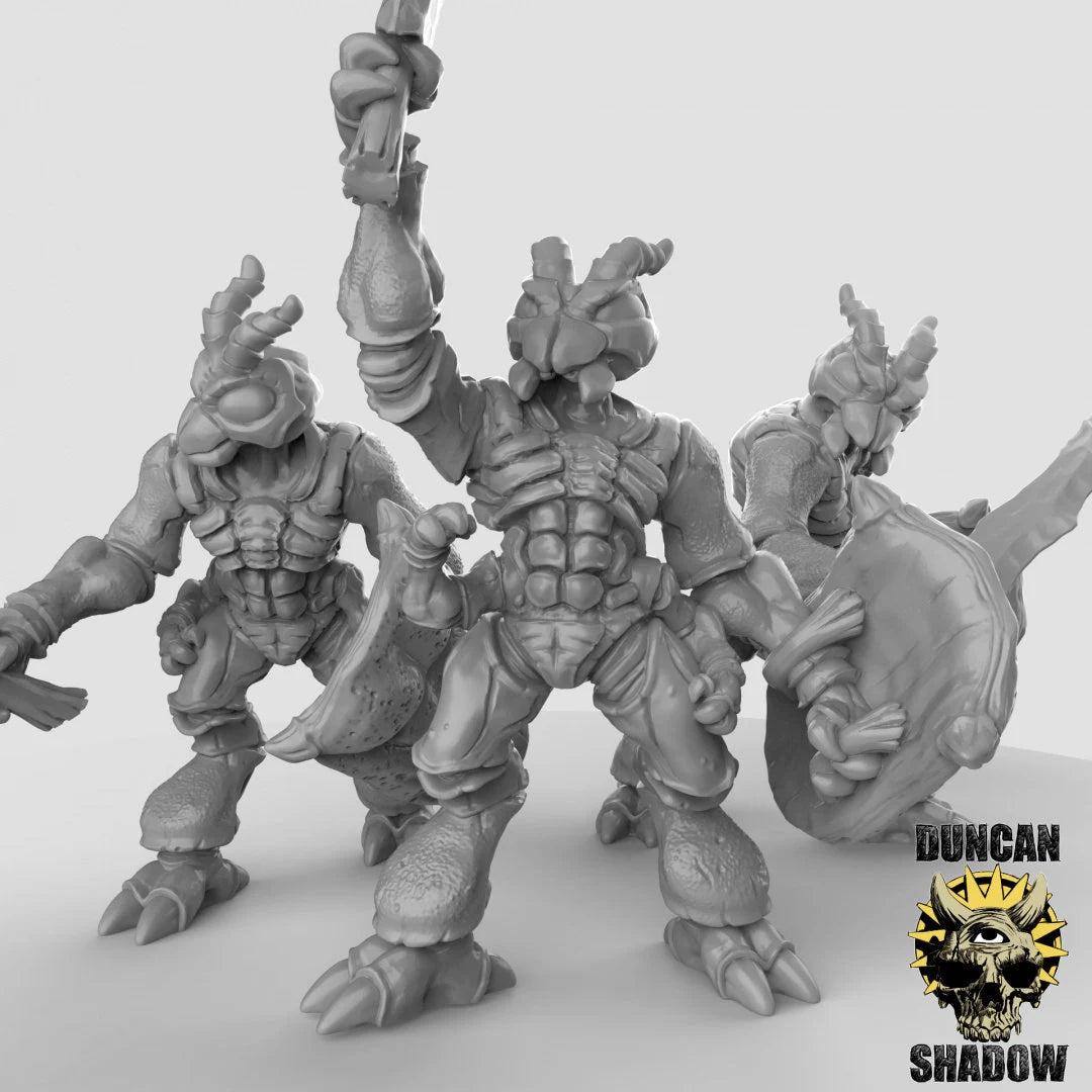 Thri Kreen BugFolk Miniature | Set of 3 - Tabletop RPG & D&D miniature. Perfect for wargaming & collectors