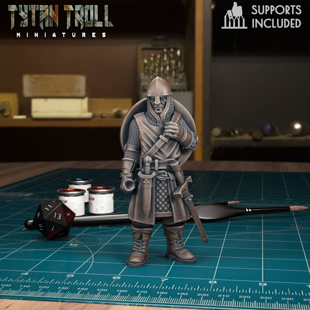 Warriors Guards Warrior Guard 2 Miniature | B - Tabletop RPG & D&D miniature. Perfect for wargaming & collectors