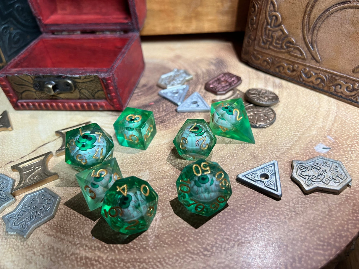 Light Green Floating Eye Sharp Dice, Ideal For Wargaming & | - Tabletop RPG & D&D miniature. Perfect for wargaming & collectors