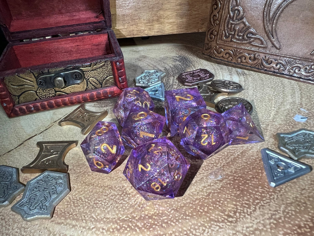 Light Purple Gel Glitter Sharp Dice, Enhance Your Tabletop | - Tabletop RPG & D&D miniature. Perfect for wargaming & collectors
