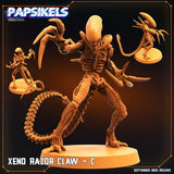Alien Razor Claw Miniature | Razor Claw C - Tabletop RPG & D&D miniature. Perfect for wargaming & collectors