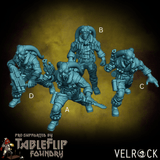 Alien Smuggler Miniature | Set of 4 - Tabletop RPG & D&D miniature. Perfect for wargaming & collectors