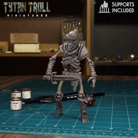 Armoured Skeleton Miniature | C - Tabletop RPG & D&D miniature. Perfect for wargaming & collectors