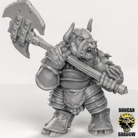 Heavy Armoured Minotaur Miniature | C - Tabletop RPG & D&D miniature. Perfect for wargaming & collectors
