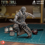 Brigand Bandit Miniature | E - Tabletop RPG & D&D miniature. Perfect for wargaming & collectors