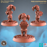 Christmas Gnome Miniature | B - Tabletop RPG & D&D miniature. Perfect for wargaming & collectors