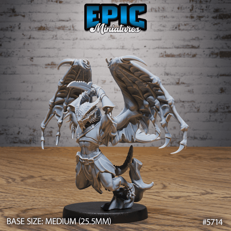 Draconian Rogue Miniature | B - Tabletop RPG & D&D miniature. Perfect for wargaming & collectors