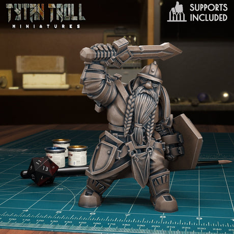 Dwarven Royal Guard Miniature | Guard 5 - Tabletop RPG & D&D miniature. Perfect for wargaming & collectors