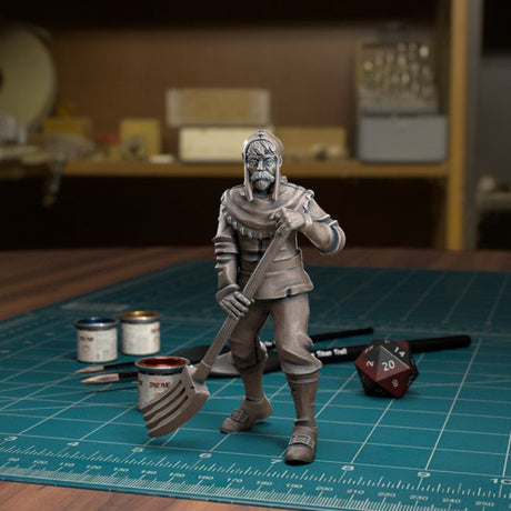 Farmer Bundle Miniature | B - Tabletop RPG & D&D miniature. Perfect for wargaming & collectors