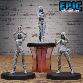 Female Cultist Miniature | Full Set All Models - Tabletop RPG & D&D miniature. Perfect for wargaming & collectors