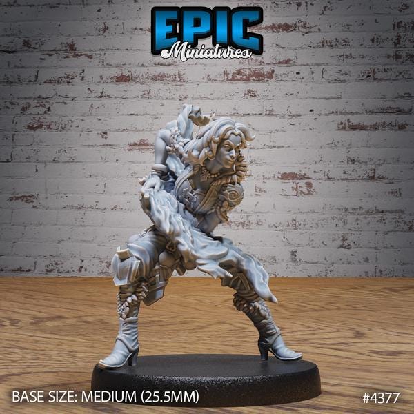 Female Hero Sorceress Miniature | 4377 - Tabletop RPG & D&D miniature. Perfect for wargaming & collectors