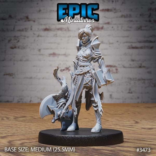 Female Paladin Miniature - 3473 - 32mm
