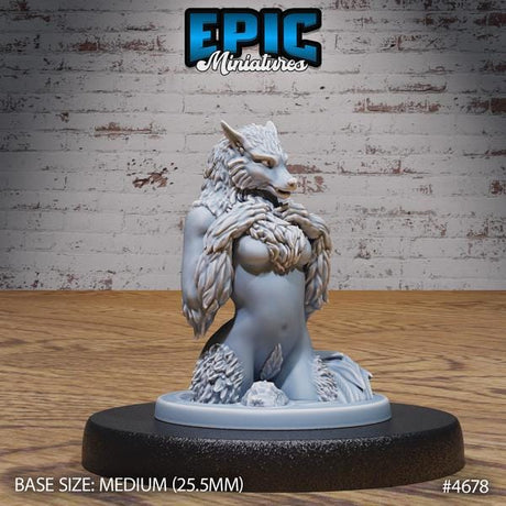 Female Werewolf Miniature | 4678 - Tabletop RPG & D&D miniature. Perfect for wargaming & collectors