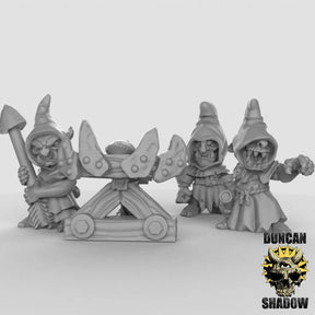 Goblin ballista team | set of 4 - Tabletop RPG & D&D miniature. Perfect for wargaming & collectors