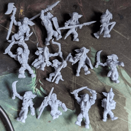 Goblin Raiders Miniature - L - 28mm