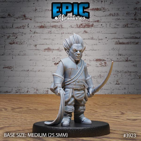 Halfling Rogue Miniature | 3923 - Tabletop RPG & D&D miniature. Perfect for wargaming & collectors