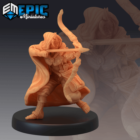 Halfling Rogue Miniature | C - Tabletop RPG & D&D miniature. Perfect for wargaming & collectors