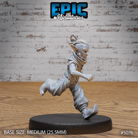 Halfling Sorcerer Miniature | B - Tabletop RPG & D&D miniature. Perfect for wargaming & collectors