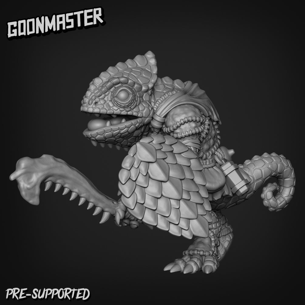 Lizard Folk Jungle Fighter Miniature - C - 28mm