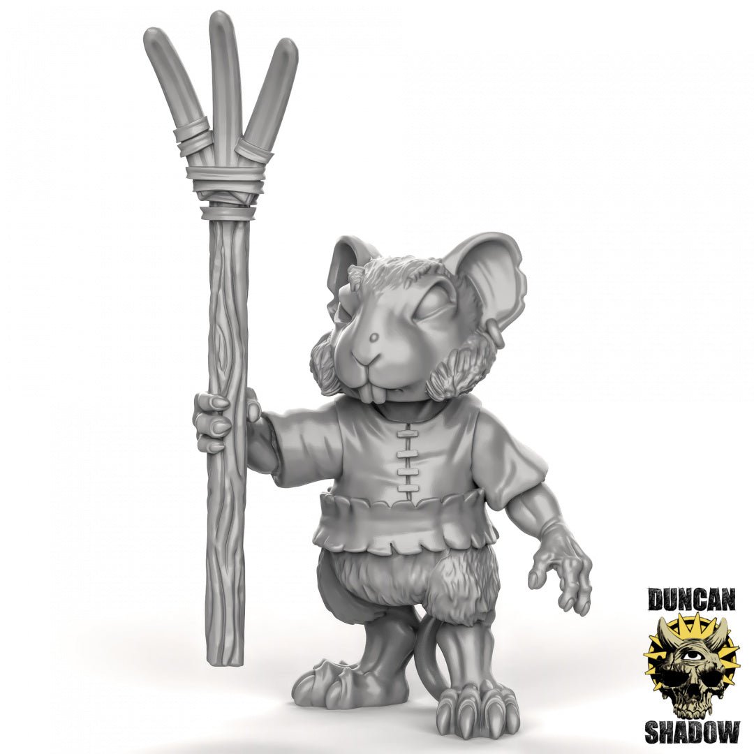 Mouse folk Farmer Miniature | B - Tabletop RPG & D&D miniature. Perfect for wargaming & collectors