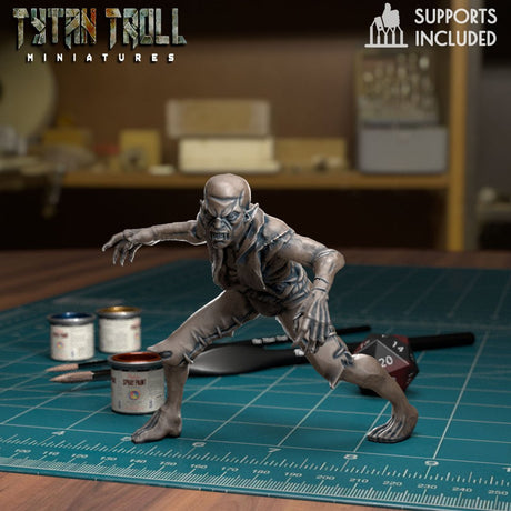 Old Vampires Miniature | B - Tabletop RPG & D&D miniature. Perfect for wargaming & collectors