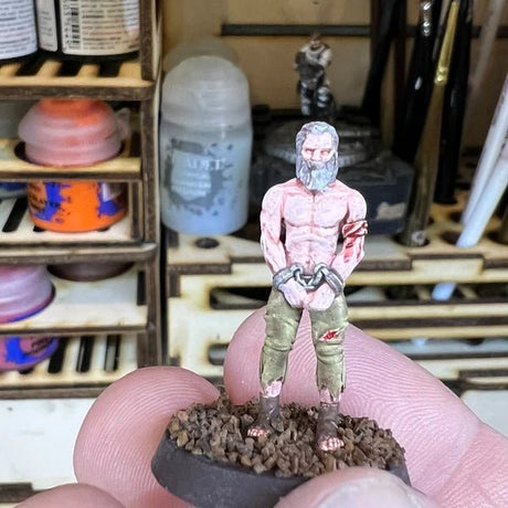 prisoner Bundle Miniature | Set of 4 - Tabletop RPG & D&D miniature. Perfect for wargaming & collectors