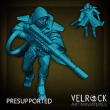 Sci fi high Elf stealth squad Miniature | B - Tabletop RPG & D&D miniature. Perfect for wargaming & collectors