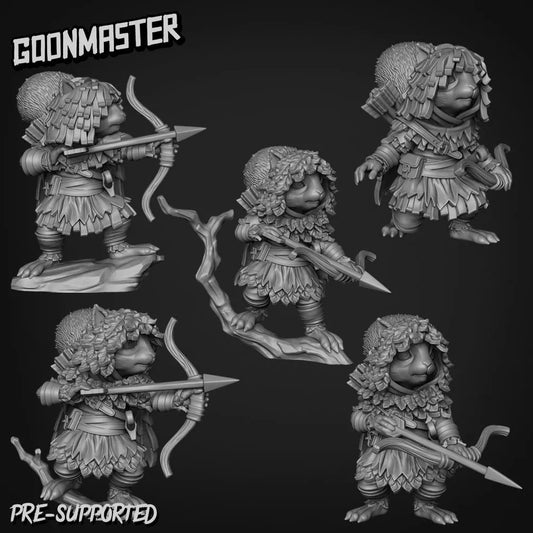 Squirrel Tracker Miniature - Set of 5 - 28mm