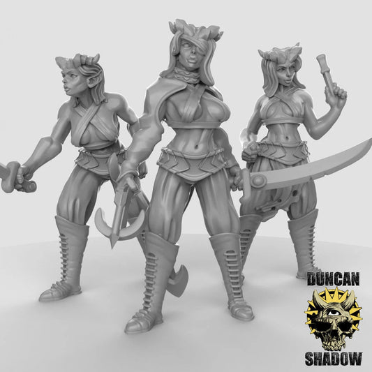 Tiefling Pirate Miniature - Set of 3 - 28mm