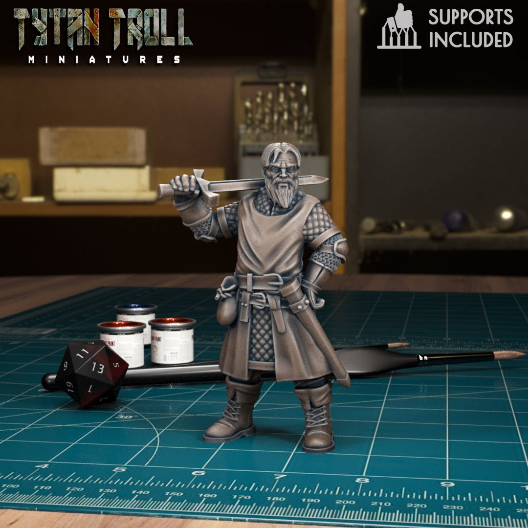 Warriors Guards Warrior Guard 2 Miniature | E - Tabletop RPG & D&D miniature. Perfect for wargaming & collectors