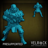 Zealot Mad Evil Choas Miniature | B - Tabletop RPG & D&D miniature. Perfect for wargaming & collectors